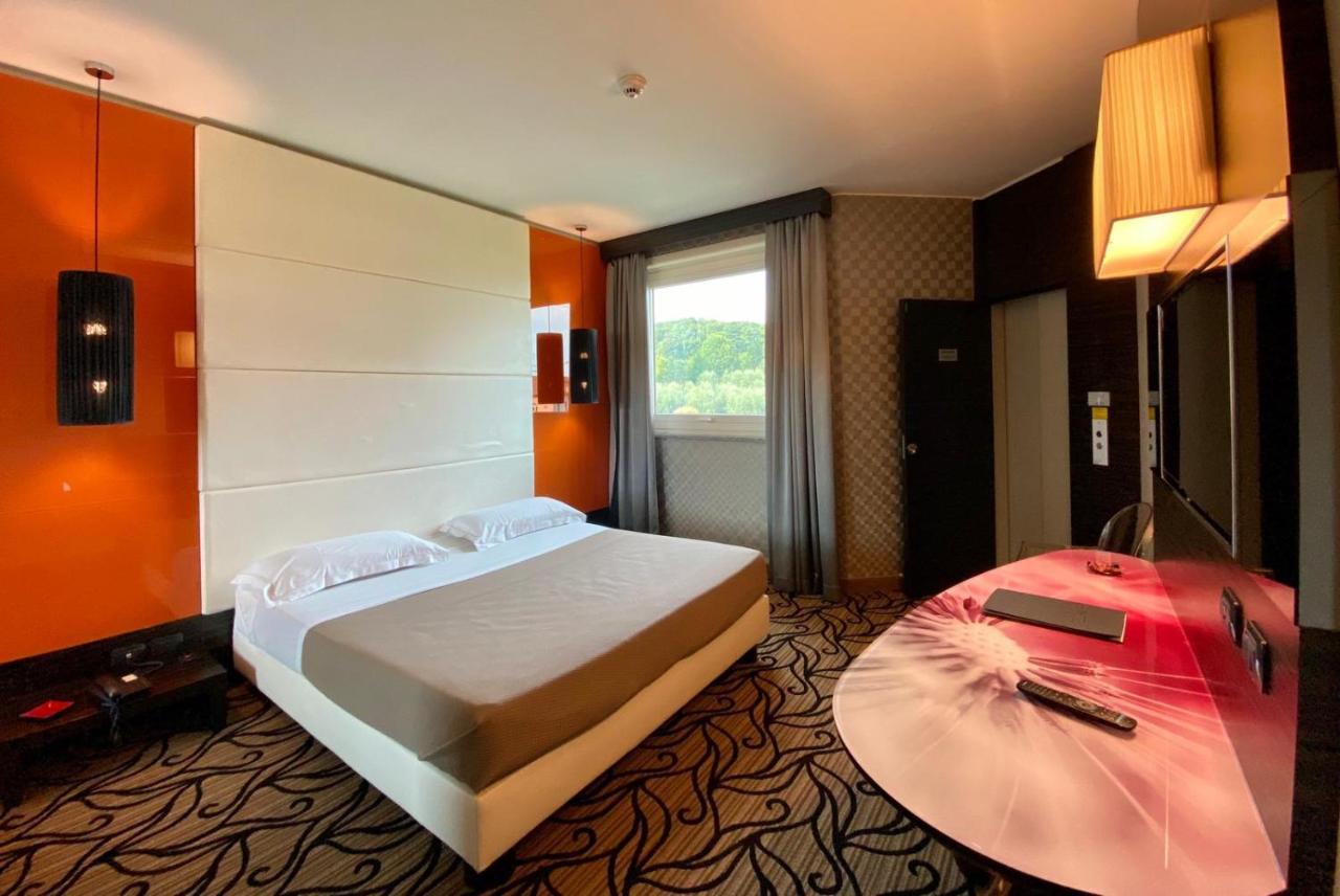 Iris Hotel Ербуско Екстер'єр фото